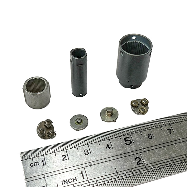 伺服电机和步进电机搭配行星齿轮减速箱：选型有何不同要求？